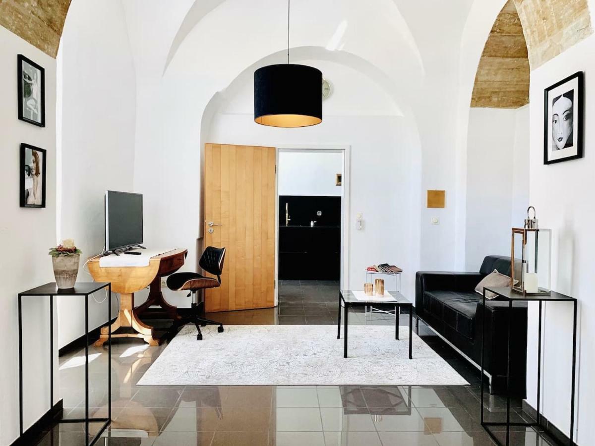 Wohnen In Ehemaligen Kloster Appartement *